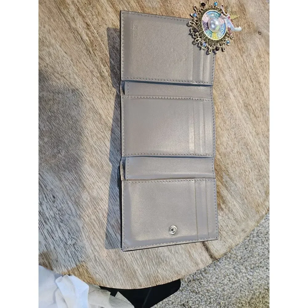 FENDI FF Diamond Bifold Wallet 8M0480-ALWA-238-8210 7211